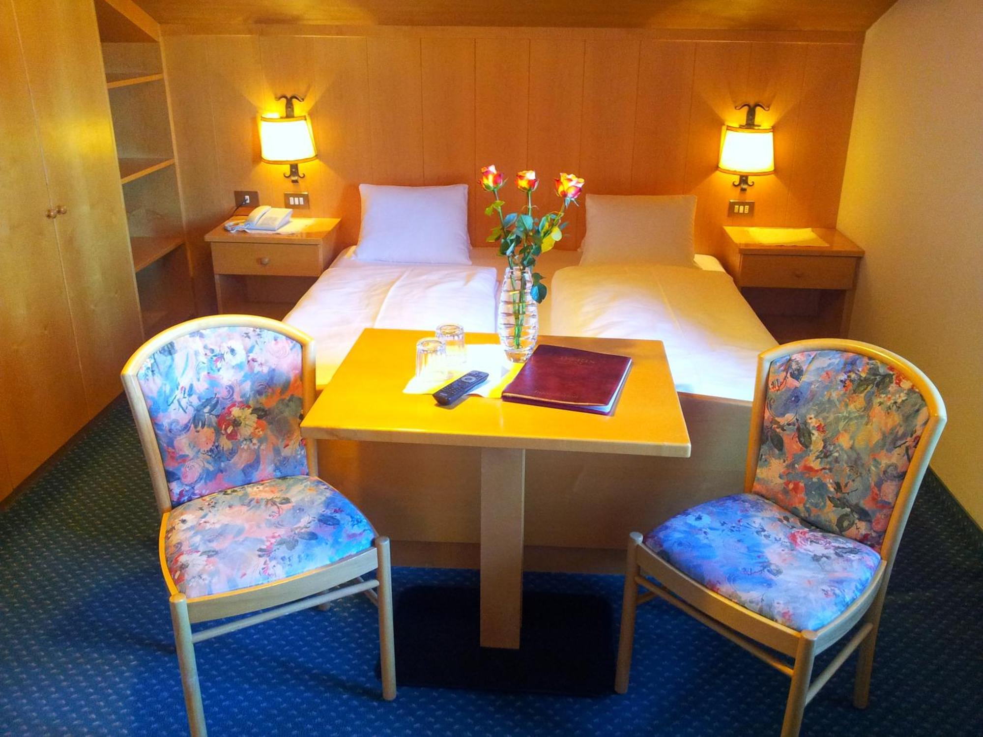 Hotel Garni Doris Кастелрото Стая снимка
