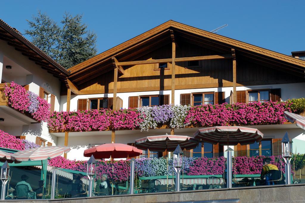 Hotel Garni Doris Кастелрото Екстериор снимка